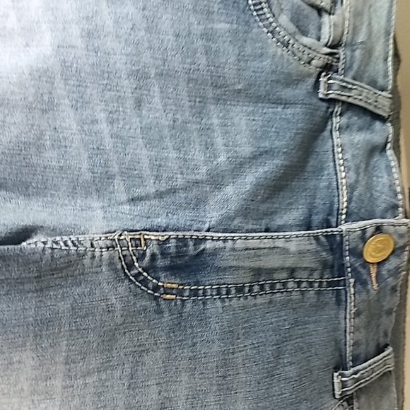 Jeans - Picture 1 of 5